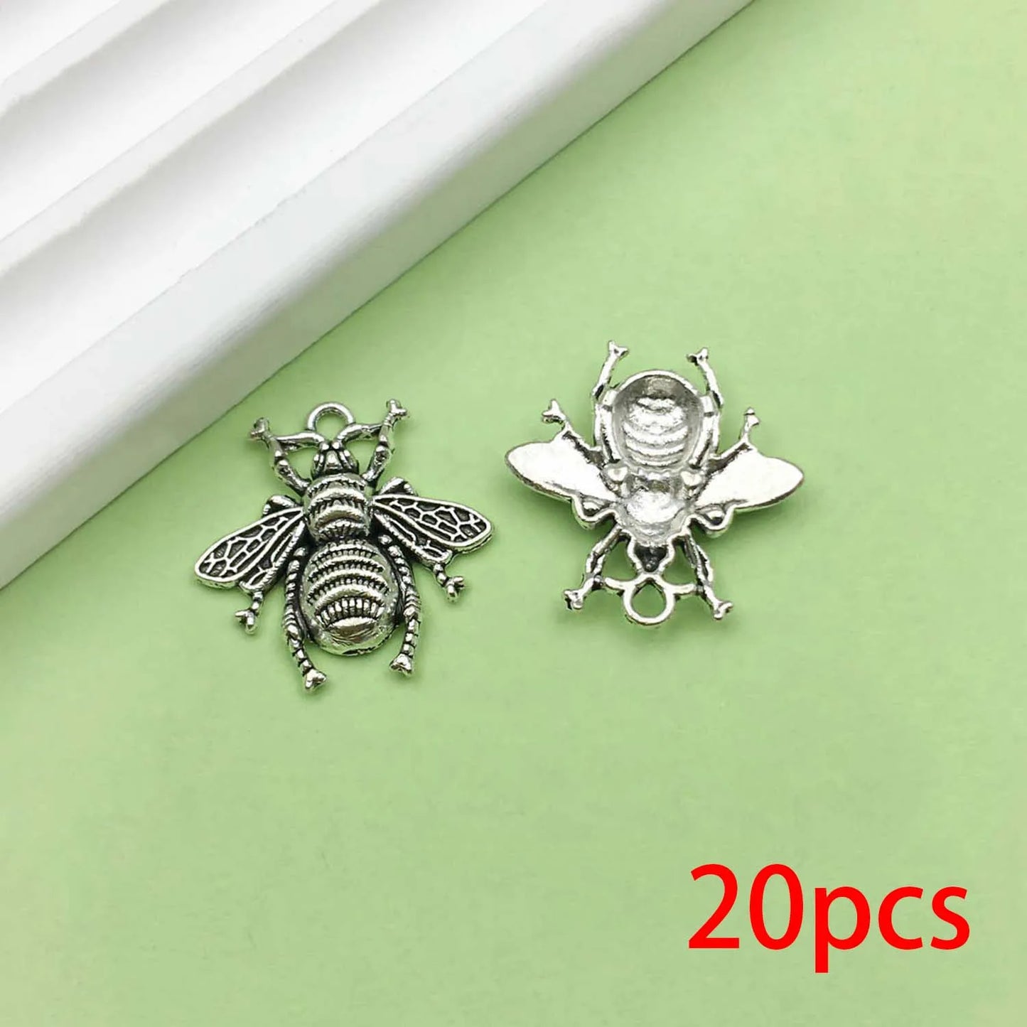 Random 20pcs Alloy Bee Design Charms Vintage Insect Pendants for DIY Bracelet Necklace Jewelry Making Accessories style 7