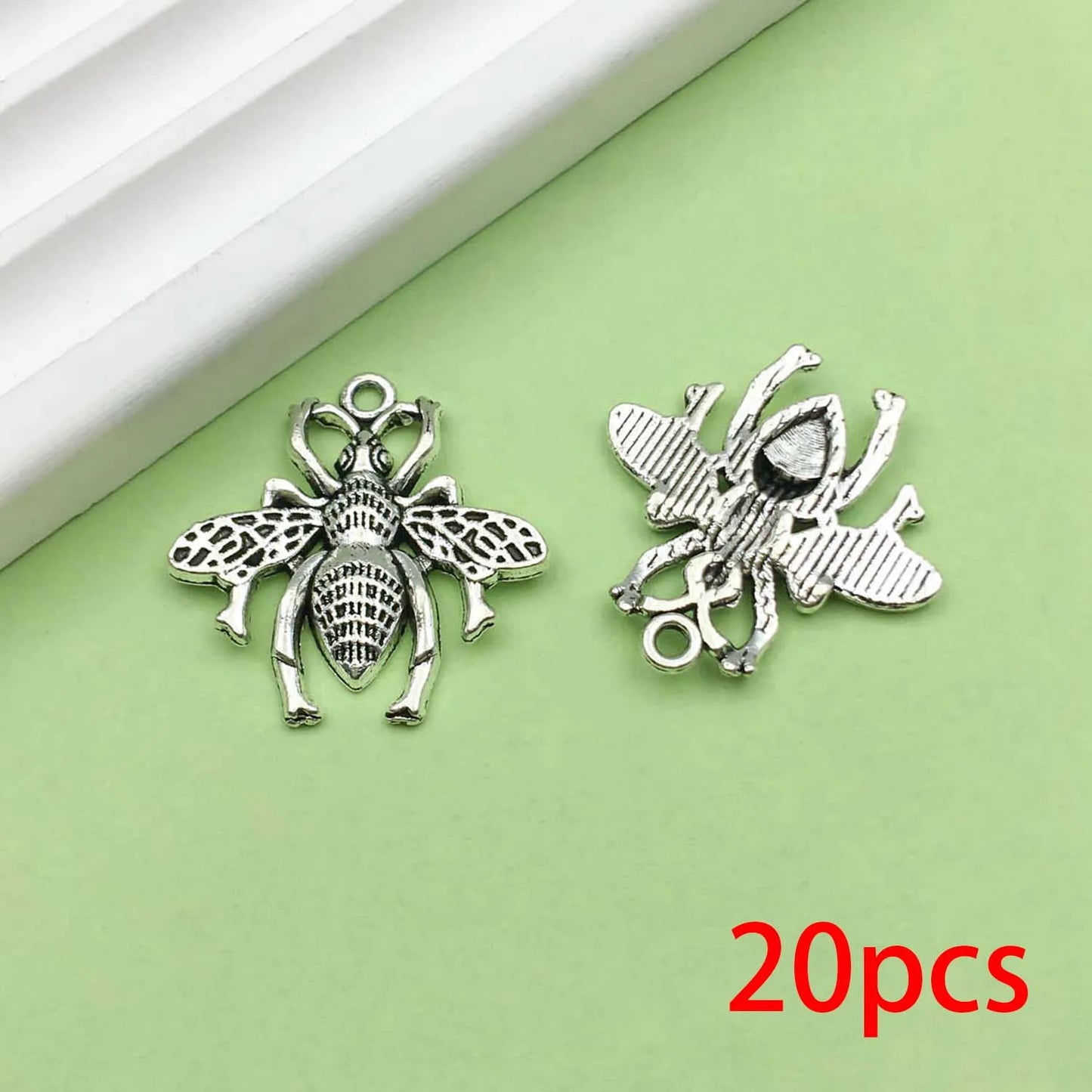Random 20pcs Alloy Bee Design Charms Vintage Insect Pendants for DIY Bracelet Necklace Jewelry Making Accessories style 3
