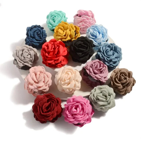 16 Colors Sweat Medium Size Cotton Fabric Rose Flower Hair Claw Clips for Women Korean Ctach Shark Clamp Hair Accessories 2024 Badiee Stylez