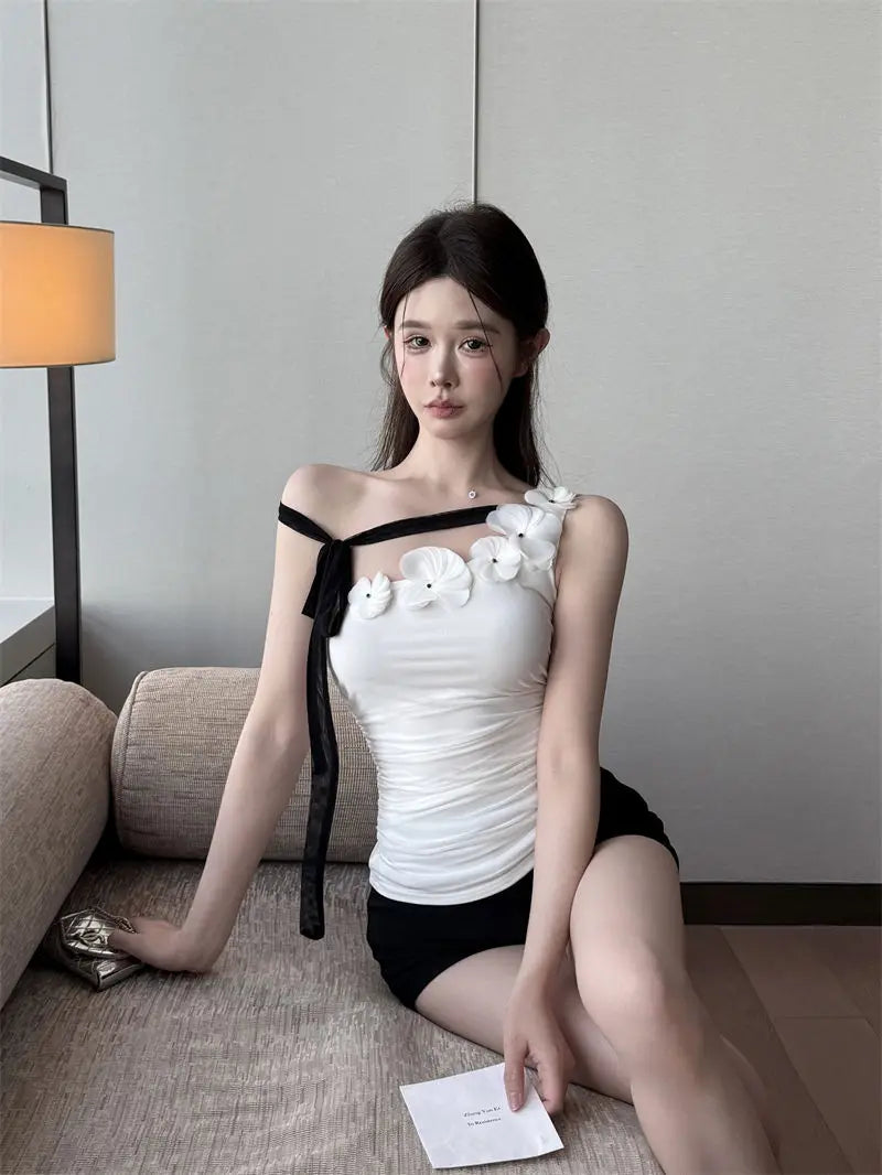 Women Asymmetric Blouse Summer Floral Applique Sleeveless Top Tie Front Design Elegant Night Out Outfit Romantic Date Top