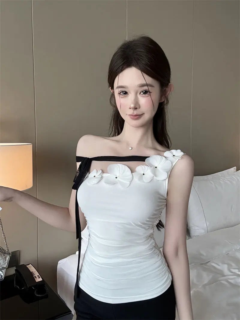 Women Asymmetric Blouse Summer Floral Applique Sleeveless Top Tie Front Design Elegant Night Out Outfit Romantic Date Top