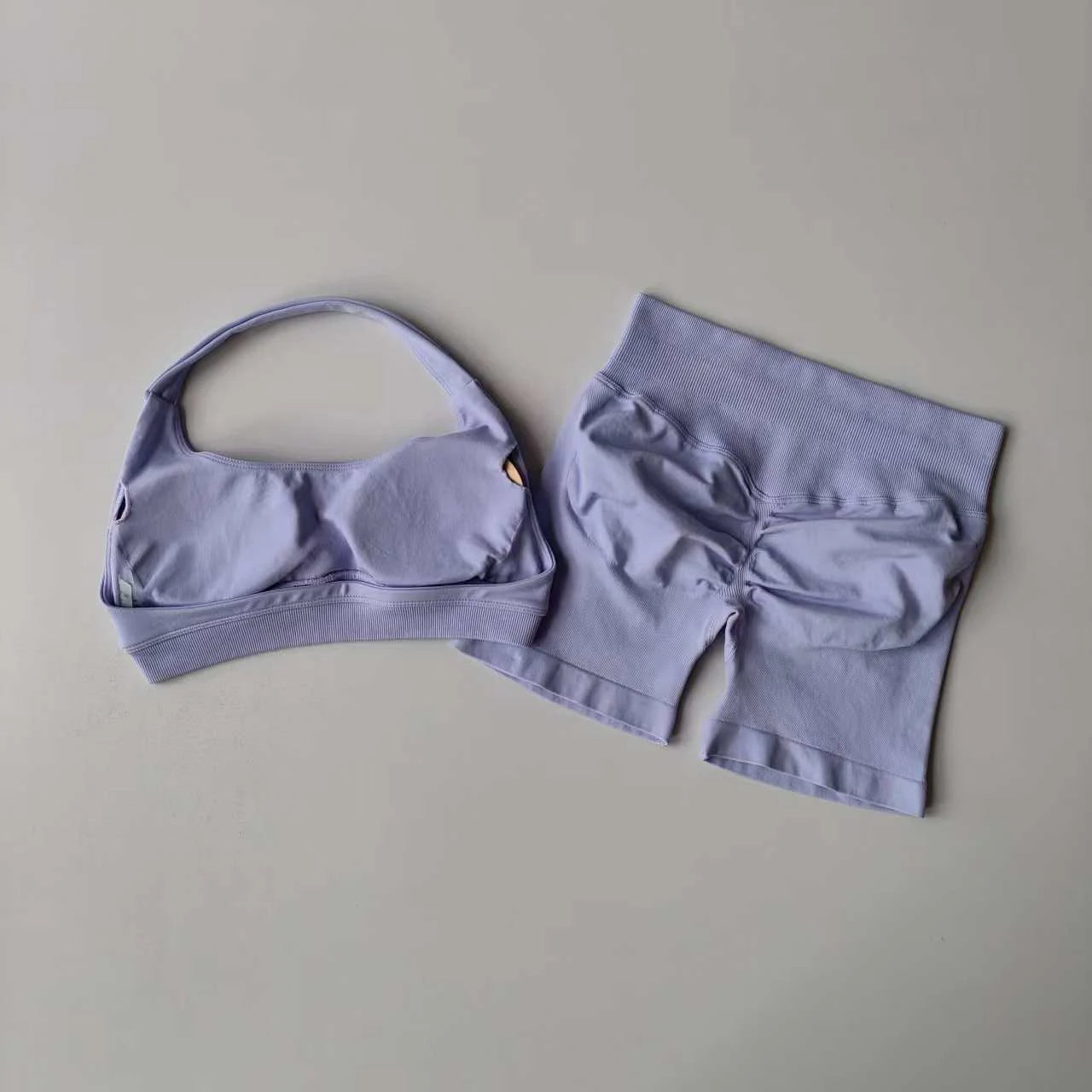 2 Pieces Yoga Suit for Women Seamless Fitness Gym Clothes Halter Sports Bra Matching Impact Shorts Workout Sets Gym Outfit Violet CN