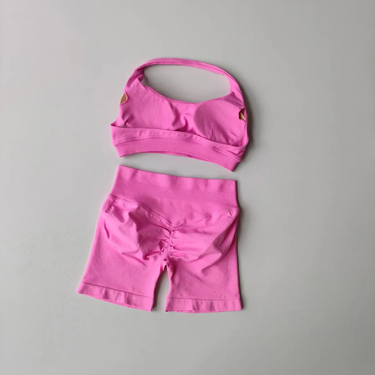 2 Pieces Yoga Suit for Women Seamless Fitness Gym Clothes Halter Sports Bra Matching Impact Shorts Workout Sets Gym Outfit Rose Pink CN