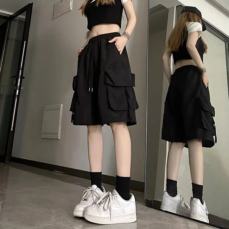 ZOKI Women High Waist Cargo Shorts American Style Streetwear Summer Wide Leg Pants Fashion Female Big Pocket Loose Shorts New Black
