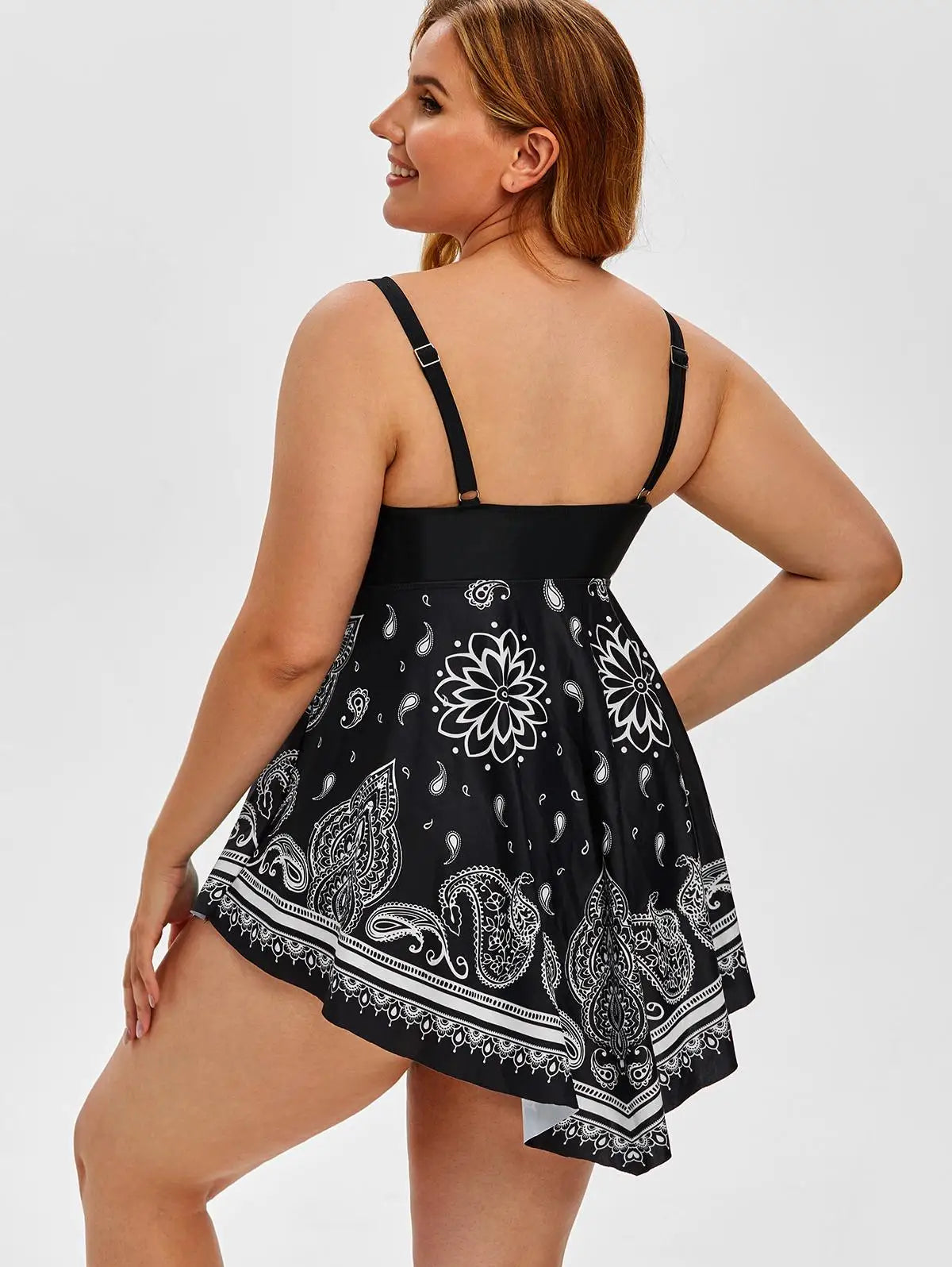 ROSEGAL Plus Size Women's Curve Paisley Handkerchief Padded Modest Tankini Swimsuit