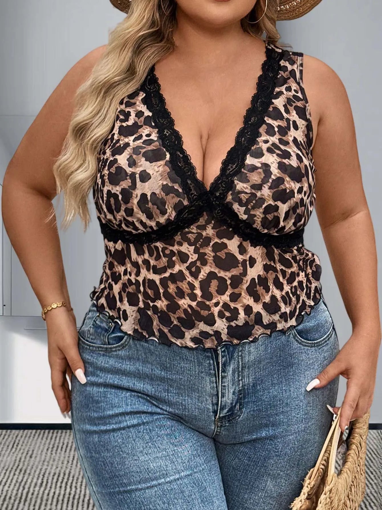 Spring and summer hot sale best-selling casual strap vest for home wear; versatile inner wear for commuting; plus size women's l