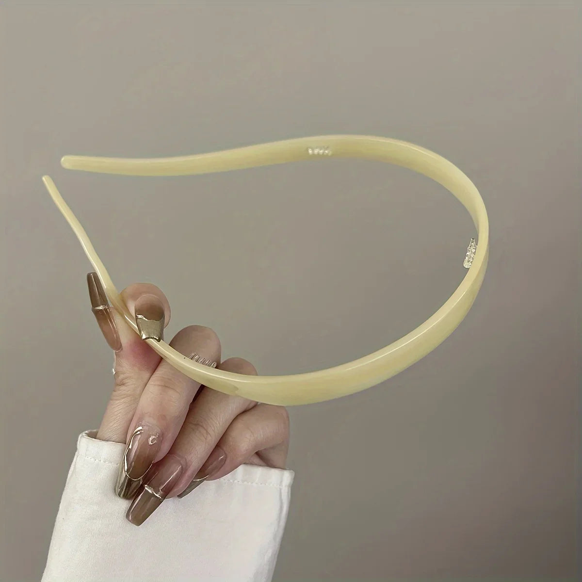 1pc Ladies Non-Clamping Ear Bone Hair Accessories Acetic Acid Headband Headband High-End Hairband Girls 2025 New Summer Elegant D Style CHINA