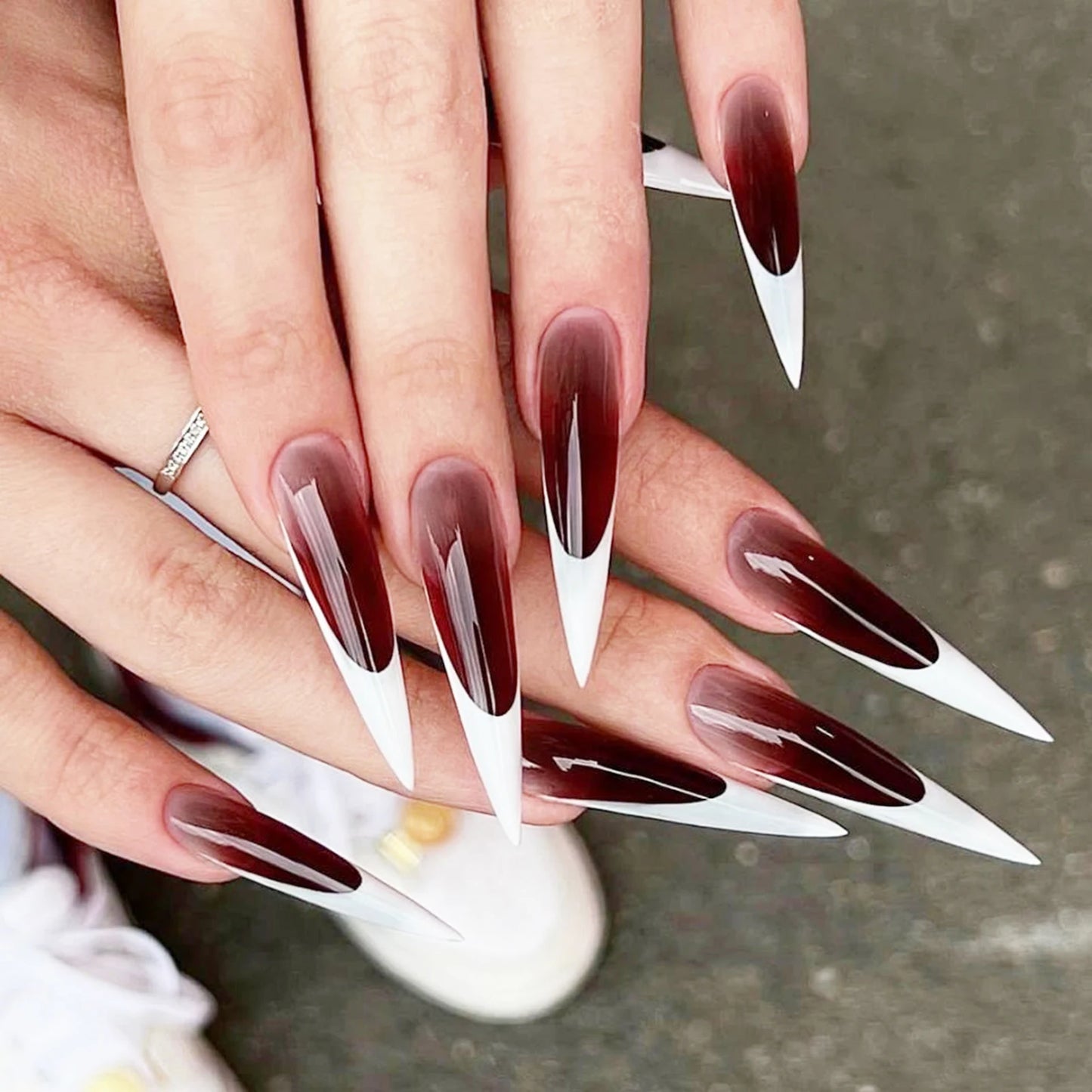 24pcs Glossy Black Fake Nails Set Press On Nail Tips Solid Color Long Stiletto Removable Artificial Nails Decoration Nail Art style18