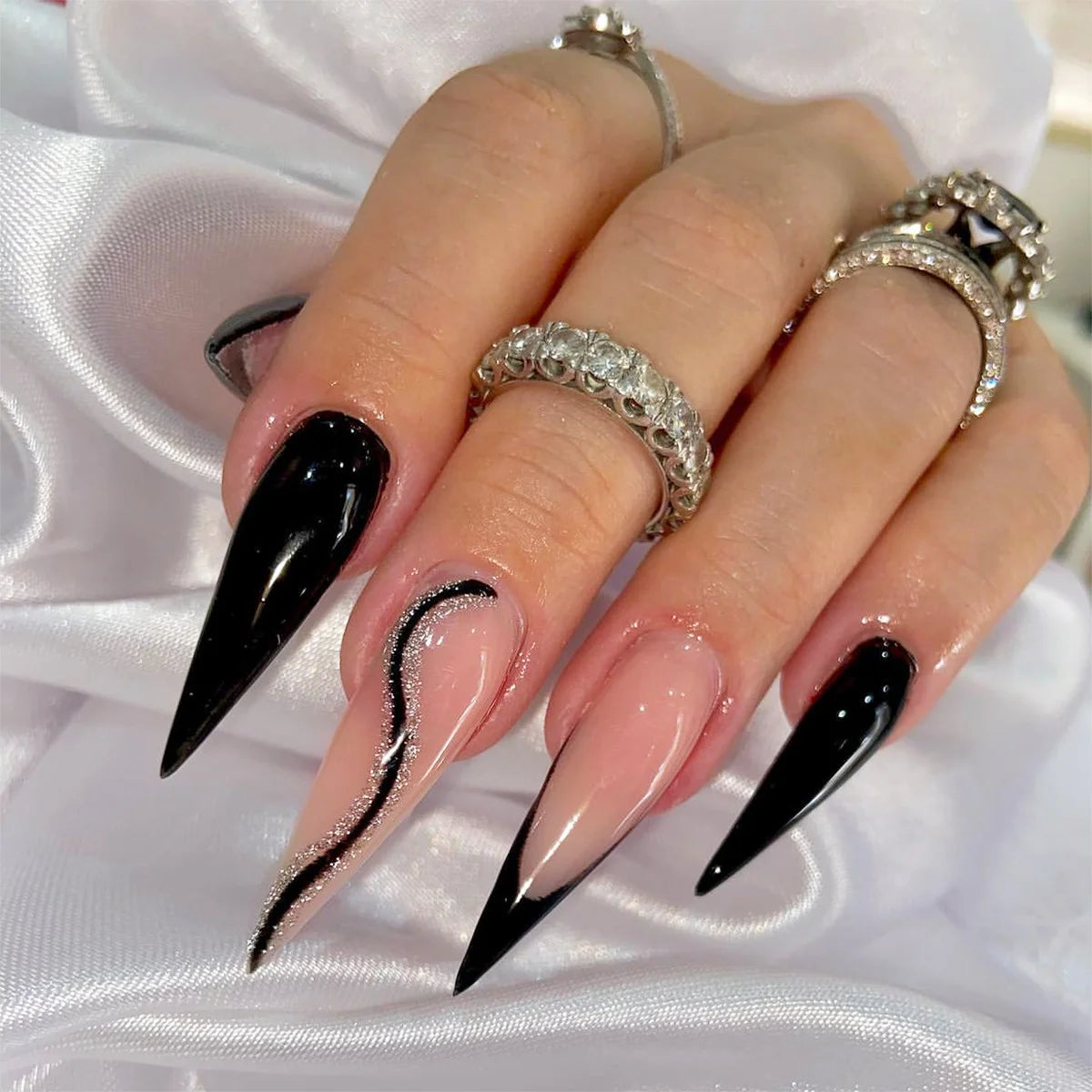 24pcs Glossy Black Fake Nails Set Press On Nail Tips Solid Color Long Stiletto Removable Artificial Nails Decoration Nail Art style15