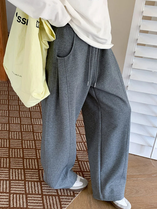 New relaxed and curved cut sports and casual wide leg pants for early autumn Badiee Stylez