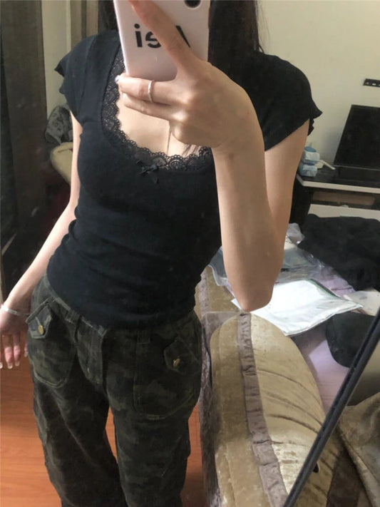 2025 Y2k Aesthetic Lace Patchwork Crop Top Streetwear Harajuku Women Vintage U Neck T-shirt Streetwear Bow Bottoming Grunge Tees