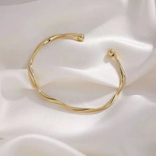 2025 New Fashion Creative Unique Design Style Minimalist Geometric Bending Shape Adjustable Bracelet, Suitable For Mothers to Se Badiee Stylez