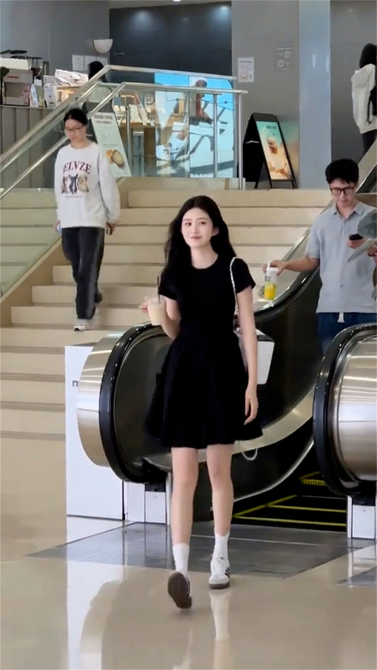 Women's Petite Black Summer Dress Round Collar Short Sleeve Slimming A-Line Mini Streetwear French Elegant LBD for Juniors