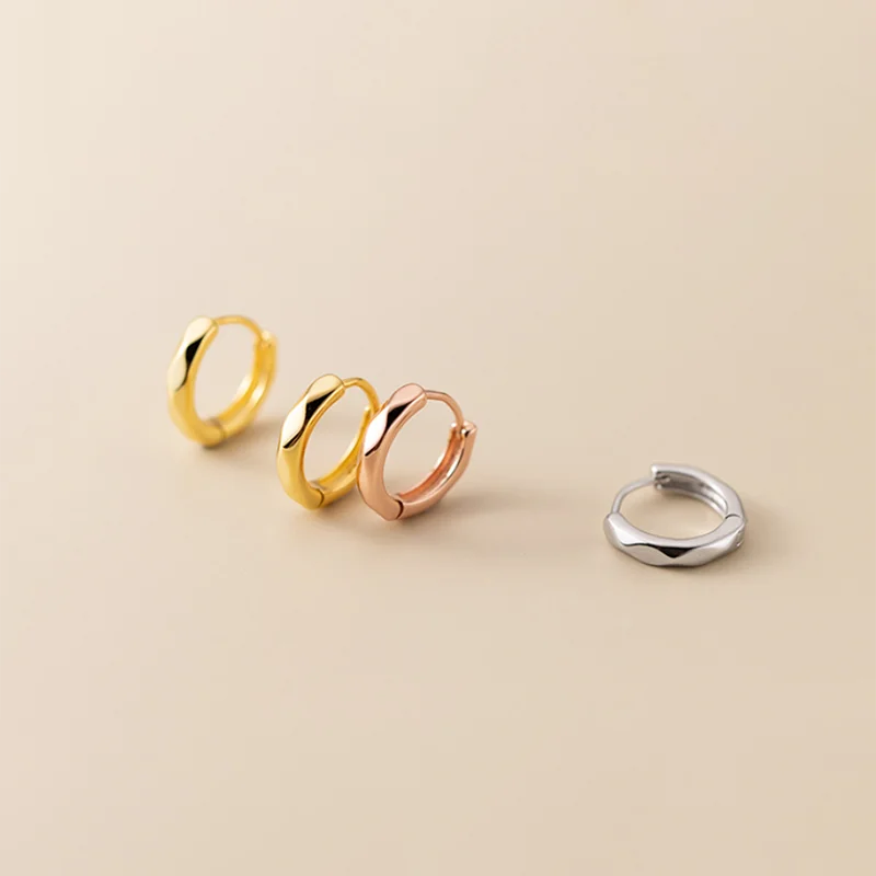 WANTME 925 Sterling Silver Fashion Simple Geometric Huggies Ear Buckle for Women Charm European Party Piercing Hoop Earrings Jew