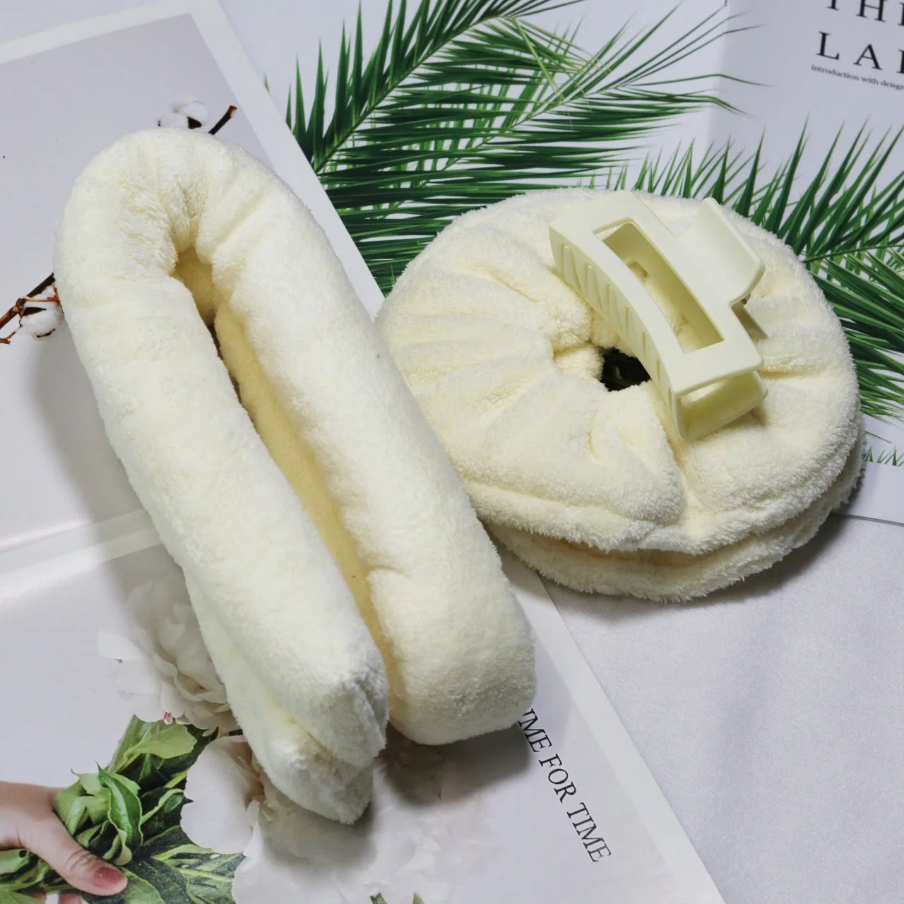 Heatless Curls Overnight Lazy Curler Soft Super Absorbent Velvet Curls Band Heatless Curing Rod Headband Make Hair Curly and Dry beige set 1