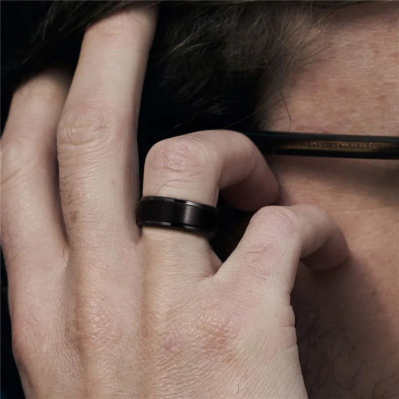 Tigrade 6/8mm Tungsten Carbide Ring Men Black Brushed Fashion Male Wedding Rings Vintage Engagement Band for Couple Unisex Band