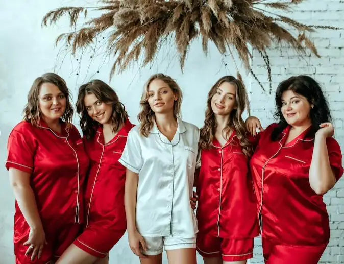 BPersonalised Satin Sleep Shorts Bridesmaid Pyjamas Set Matching Bridesmaid Proposal Gift Her For Women Silk Sleepwear Pajamas