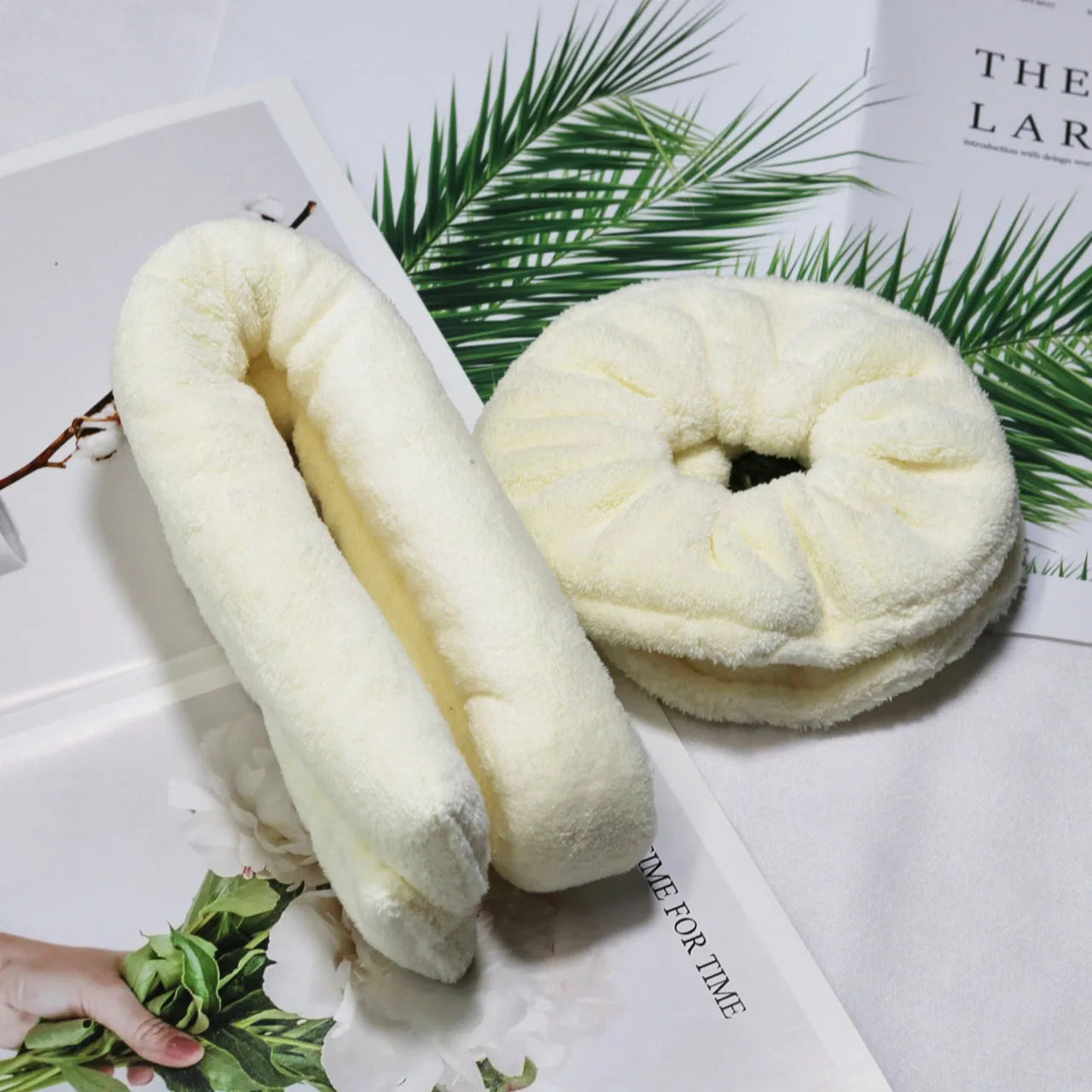 Heatless Curls Overnight Lazy Curler Soft Super Absorbent Velvet Curls Band Heatless Curing Rod Headband Make Hair Curly and Dry beige set 2