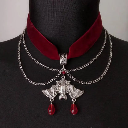 Goth Red Velvet Choker Bat Necklace Victorian Gorgeous Punk Gothic Vampire Jewelry Fashion Party Women Halloween Gift Charm