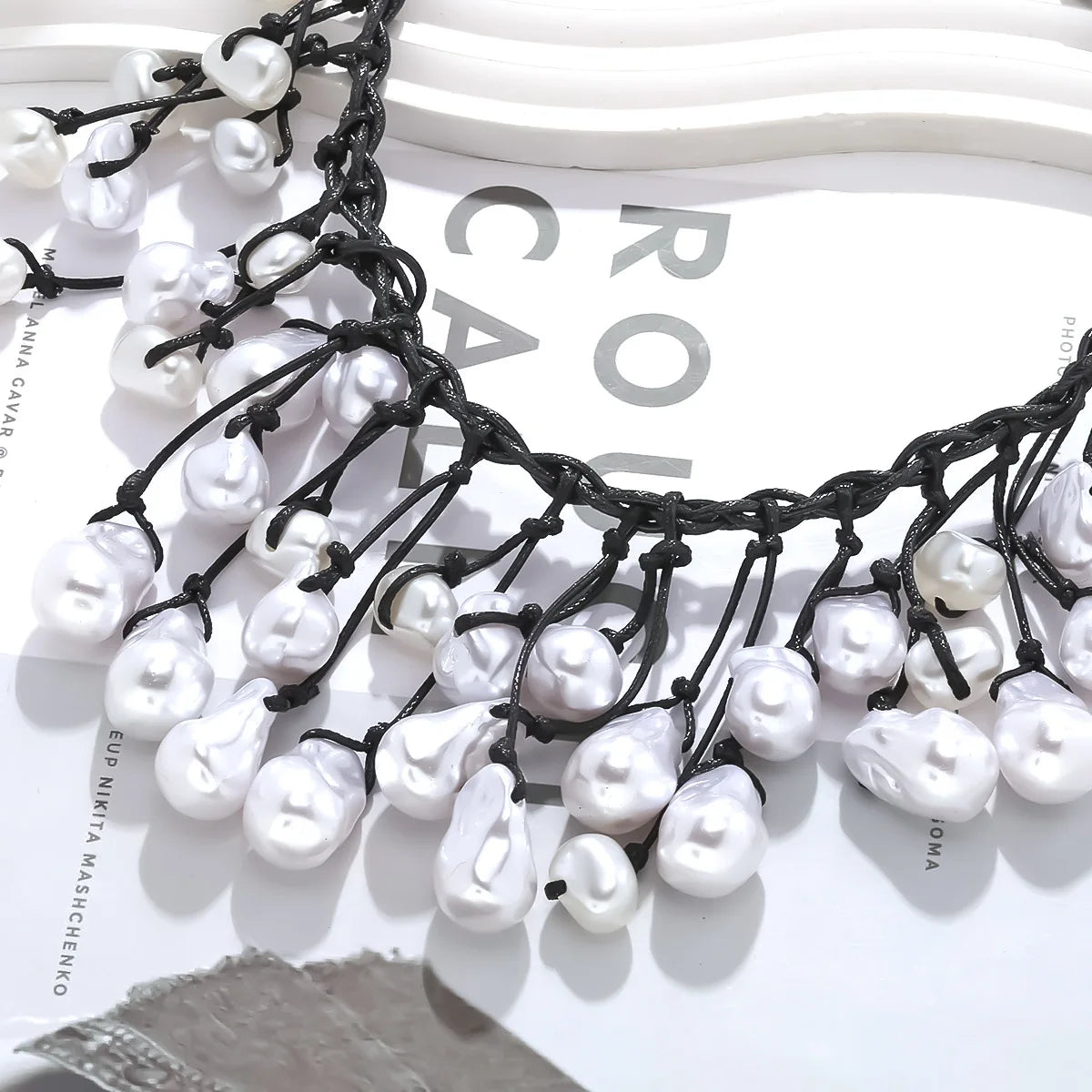 HUANQI Exaggerated Elegant Punk Sweet Cool Hot Girl Style Imitation Pearl Necklace for Women's Daily Date Jewelry
