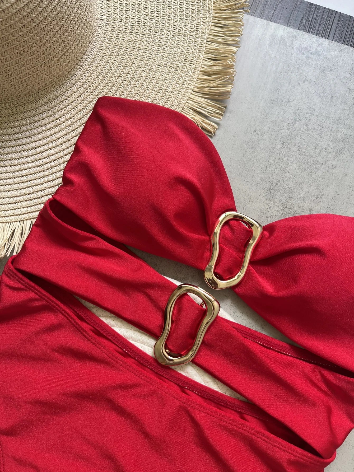 3 Colors Sexy Metal Rings Cut Out Women Swimwear One Piece Swimsuit Female Bandeau High Leg Cut Bather Bathing Suit Swim B022D