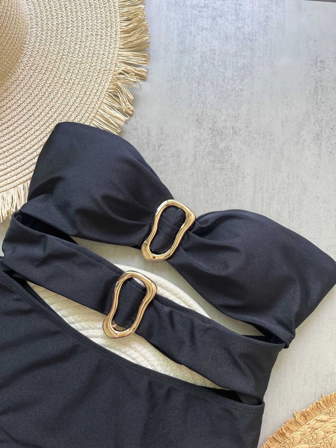 3 Colors Sexy Metal Rings Cut Out Women Swimwear One Piece Swimsuit Female Bandeau High Leg Cut Bather Bathing Suit Swim B022D