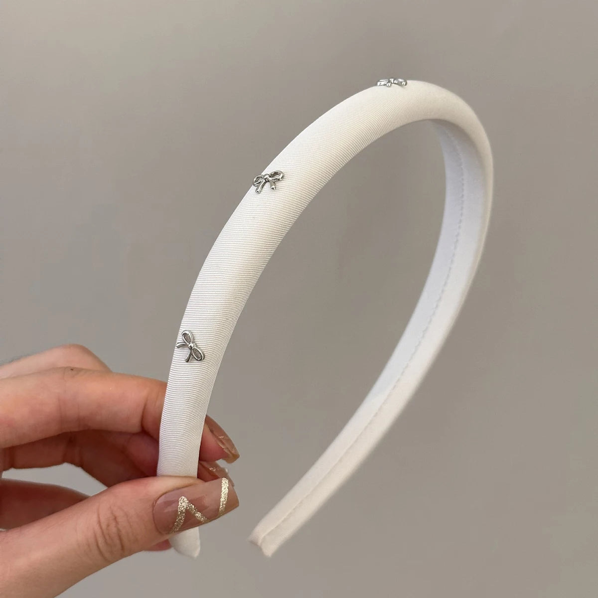 1pc/3pcs butterfly tie headband simple solid color fabric sponge head buckle headband accessory WHITE