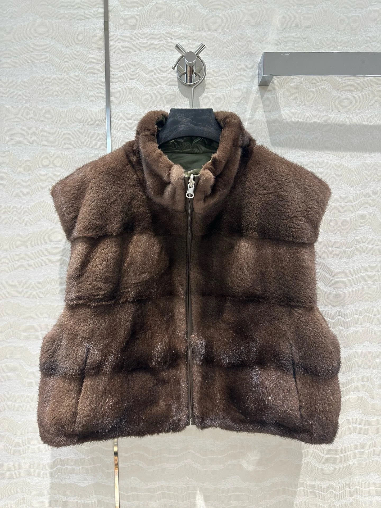 Autumn-winter luxurious short mink zippered vest Badiee Stylez