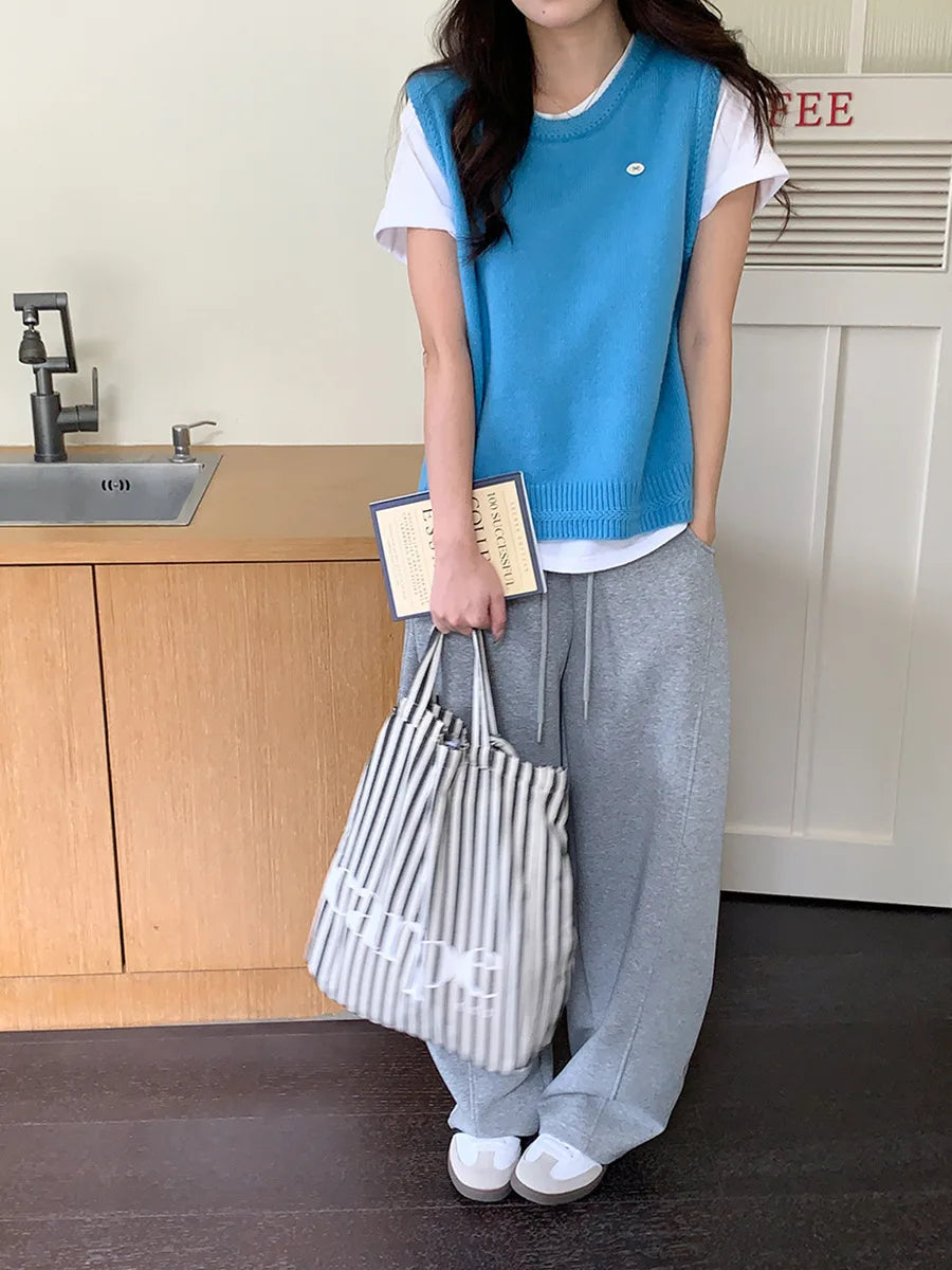 New relaxed and curved cut sports and casual wide leg pants for early autumn Badiee Stylez