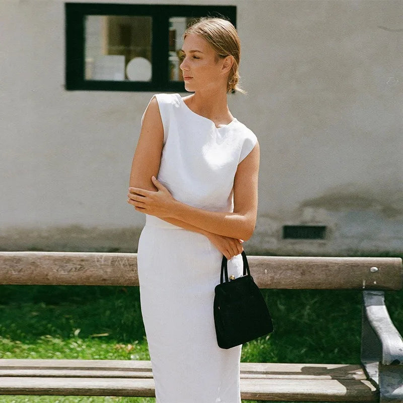 Summer New 100% Linen Sleeveless Crop Top Women's Loose Casual Solid Color Cute Tops Round Neck Minimalist Short T-Shirts