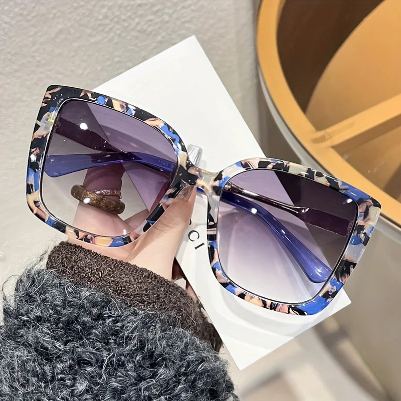 1pc Women's Large Square Frame Fashion Sunglasses - Stylish Gradient Purple Lens with Tortoiseshell Pattern Badiee Stylez