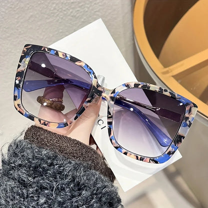 1pc Women's Large Square Frame Fashion Sunglasses - Stylish Gradient Purple Lens with Tortoiseshell Pattern Badiee Stylez