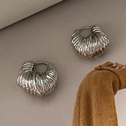 Modern Jewelry Pretty Texture Metal Hoop Earrings For Women Party Gifts Cool Trend Ear Accessories Hot Selling Dropshipping Silver Color