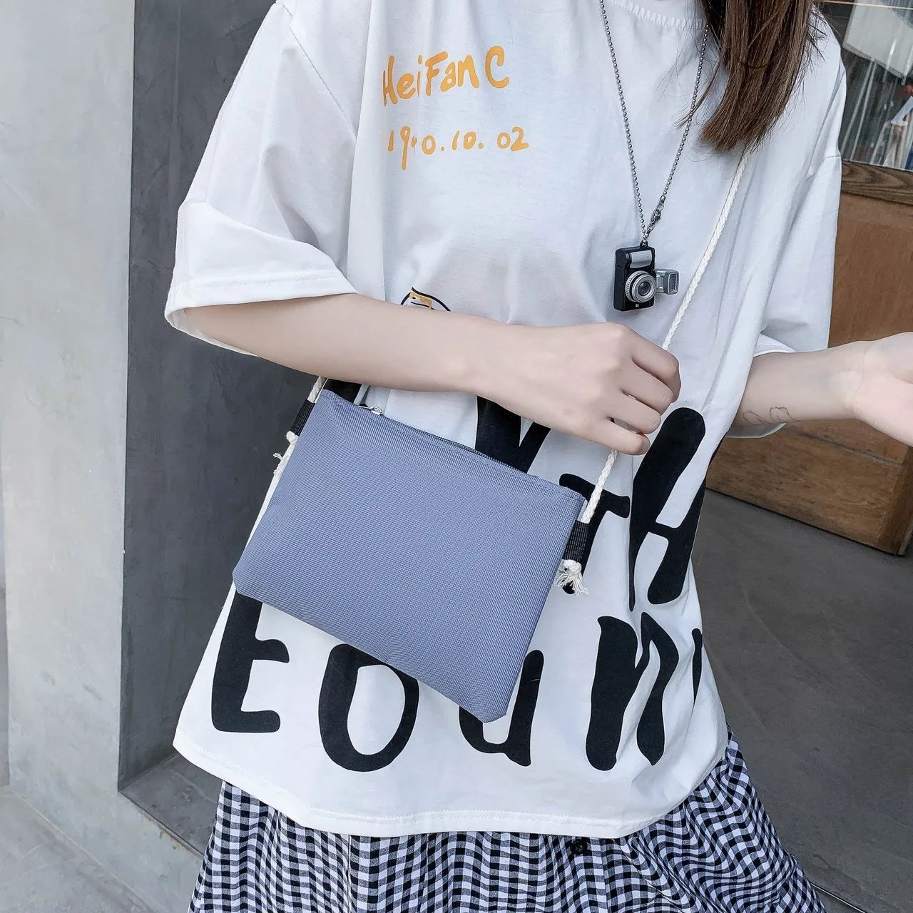 Four Piece Set of Student Backpack for Women in Korean Version Casual Canvas High School Campus with Large Capacity