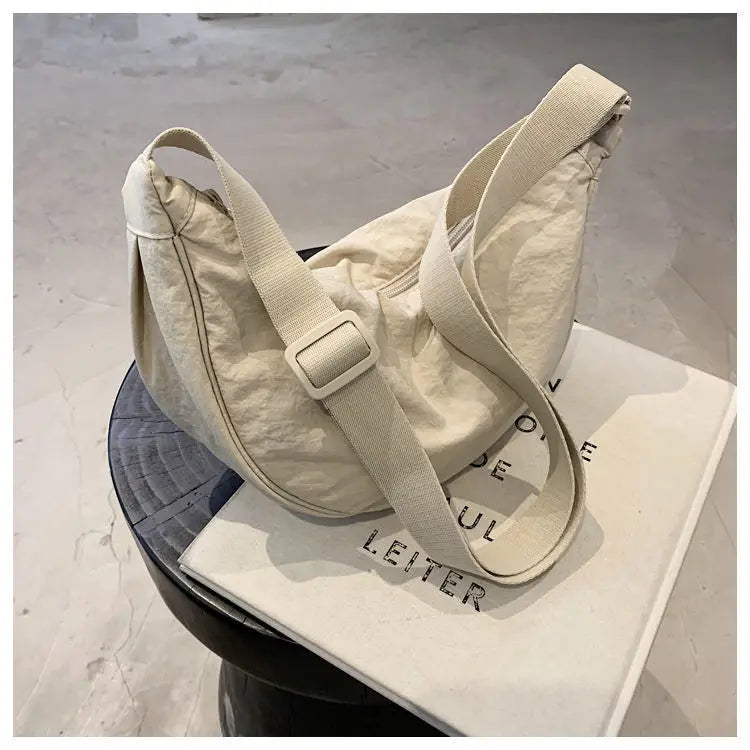 Women Crossbody Bag Casual Nylon Half Moon Shoulder Bags Large Capacity Lightweight Travel Women's Bag