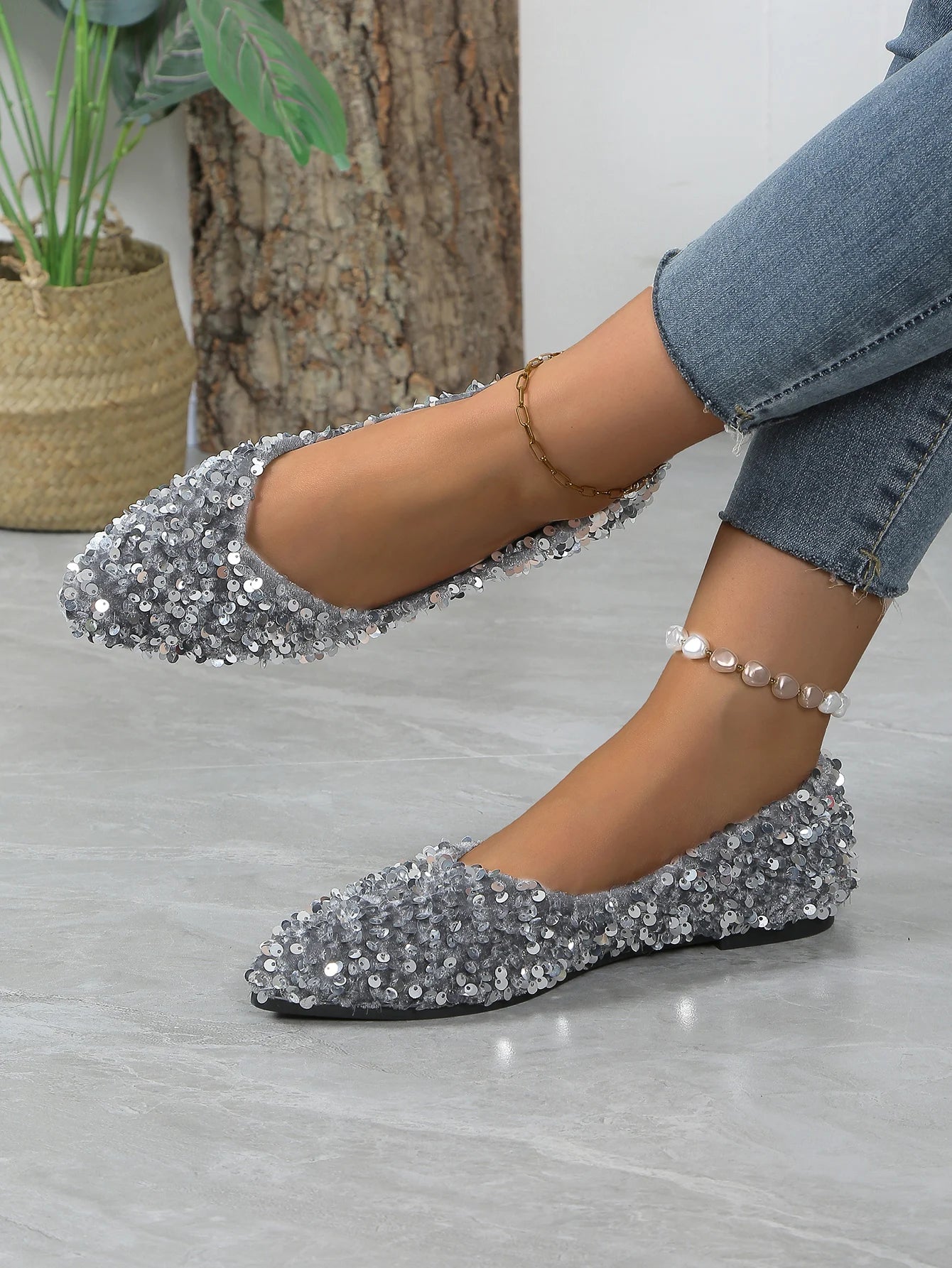 Sequin Designer 2025 Spring New Style Fashion Round Toe Non-slip Flat Shoes Casual Comfortable Shallow Mouth Women's Loafers