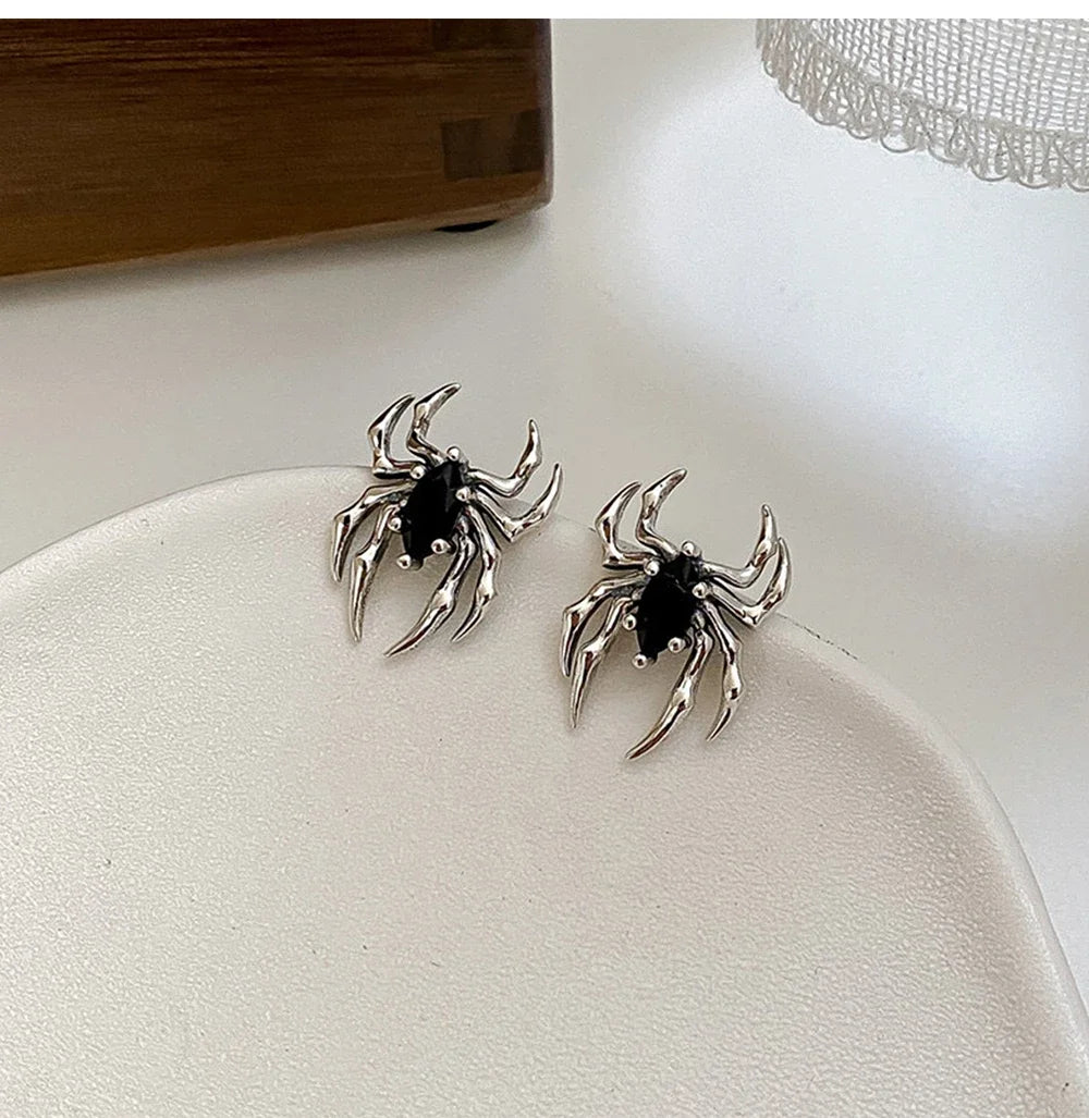 Punk Stainless Steel Spiders Stud Earrings Black Earrings for Men and Women Vintage Hip Hop Rock Piercing Ear Jewelry