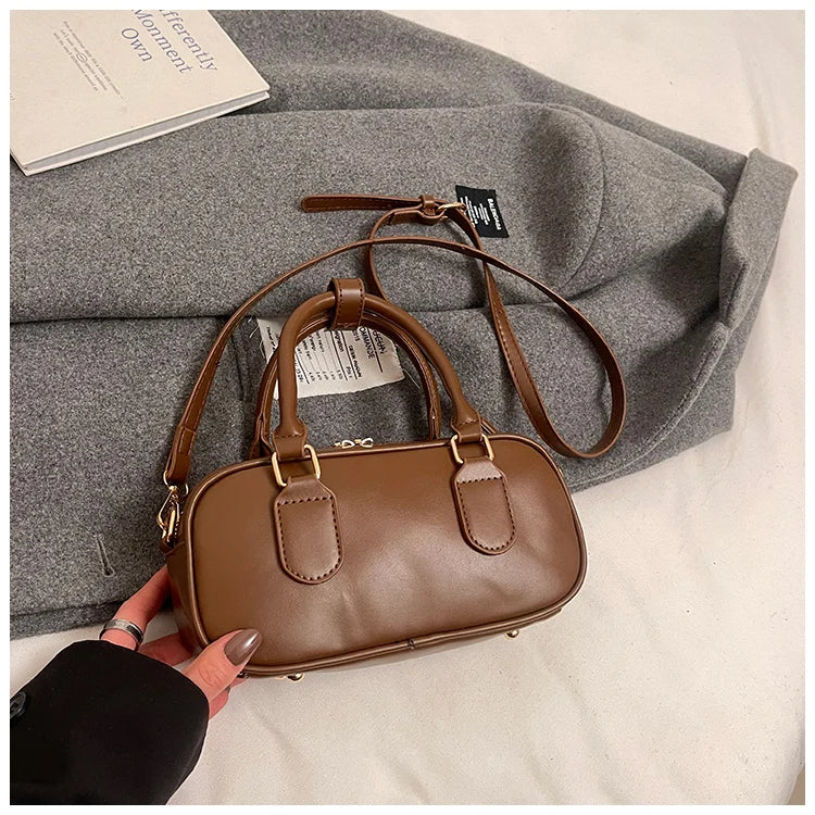 Luxury high-end designer portable bowling bag female 2025 new autumn and winter fashion all-match messenger bag small square bag