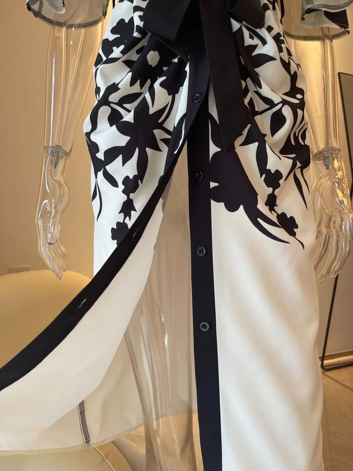 Women's elegant temperament V-neck A-line party dress 2025 new half sleeved printed lace up waist dress