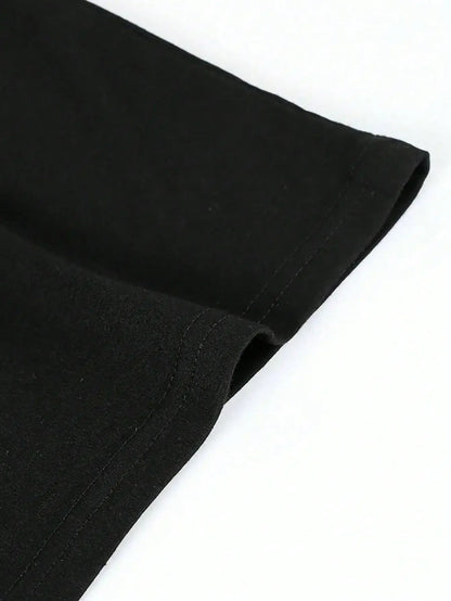 Plus Size Women's Sexy Bee Leopard Graphic T-Shirt - Black Round Neck Short Sleeve Casual Top