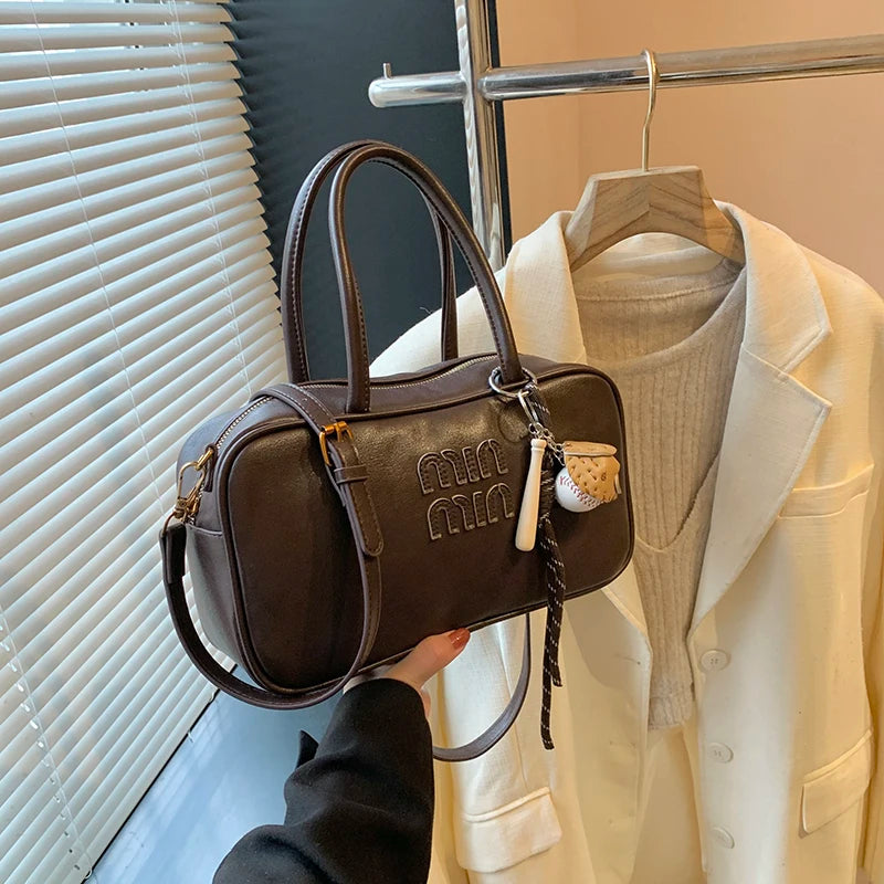 2025 new high-end luxury designer Boston handbag female niche retro fashion all-match pillow bag shoulder messenger bag trend Coffee color PU CHINA