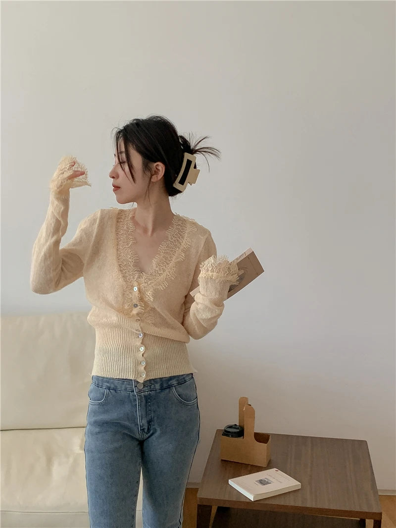 High-fashion Kawaii Botton Up Lace Patchwork Knitted Cardigan Women Autumn Winter Ladies Elegant Vintage Sweater Cheap Wholesale