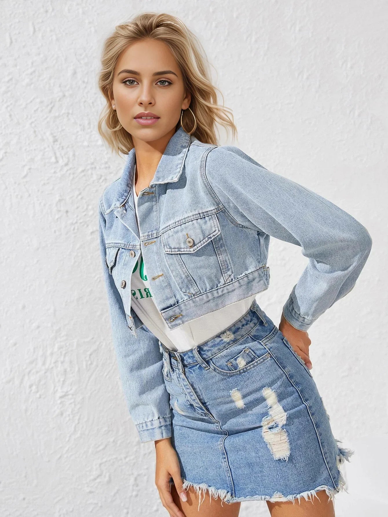Women's Spring Denim Top with Stylish Lapel and Long Sleeves in Solid Color Individuality High-waisted, Cropped Denim Jacket