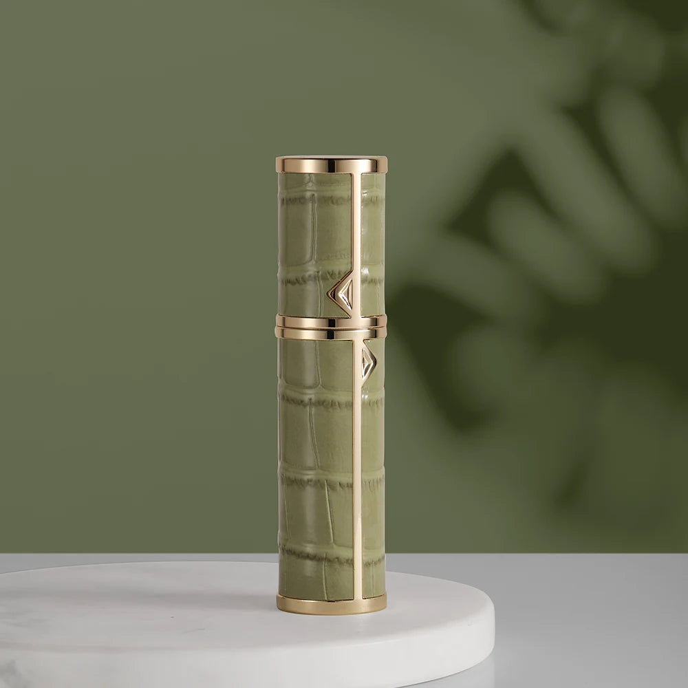 Louischanzl Perfume Atomizer Portable Liquid Cosmetics Containers Traveling 5ml Alcochol Perfume Refillable Bottles Empty Spray green 5ml