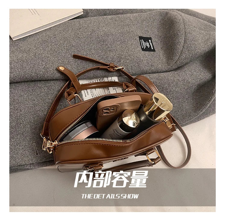 Luxury high-end designer portable bowling bag female 2025 new autumn and winter fashion all-match messenger bag small square bag