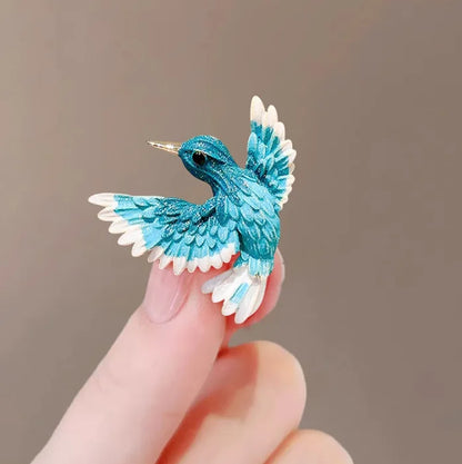 New Chinese style blue wing bird brooch, high-end women's exquisite retro chest flower, niche design, pin with accessories