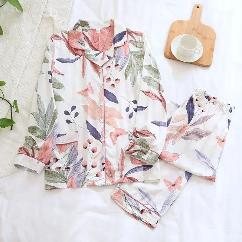 Spring and autumn ladies cute cartoon floral viscose fiber pajamas two-piece long-sleeved home service cotton summer thin shorts 011