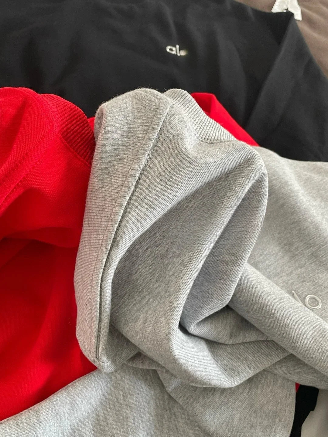 Fashion Trends Solid Long Sleeves Top Spring Black Red Round Neck Sweatshirts Simple Classic Letter Loose Casual Sports Top