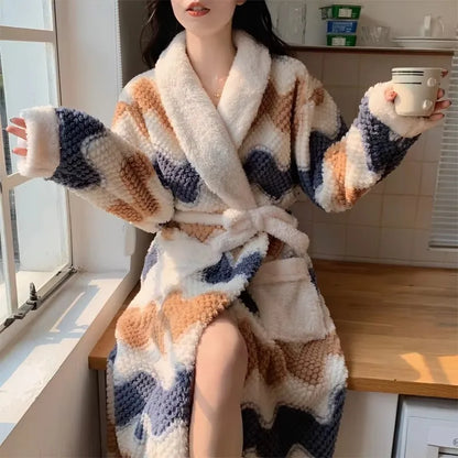 Women's Pajamas Cute Pijama Winter Sleepwear Warm Robe Sets Long Home Wear Bathrobe Plus Velvet Warmth Coral Fleece Nightgown WHITE