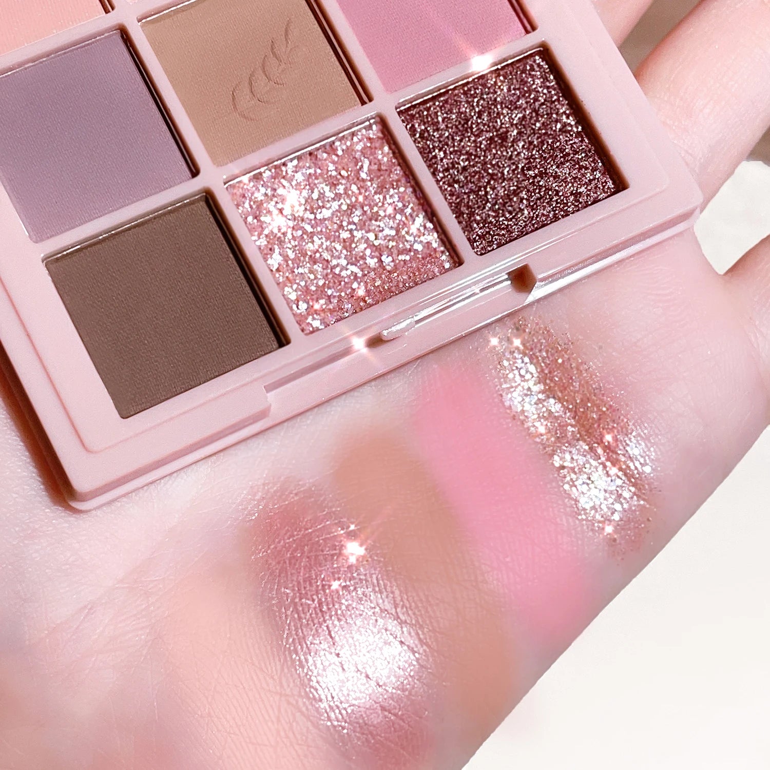 Nine-color eye shadow plate, daily pearl matte earth color, Jiugong grid eye shadow, high-quality, pure style